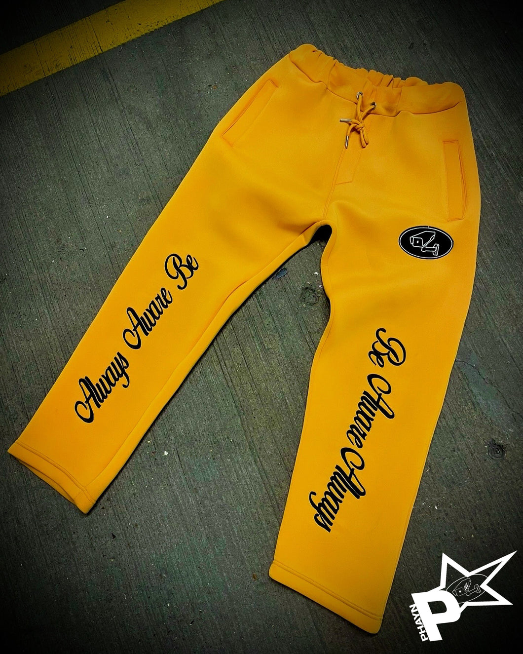 SCUBA JOGGERS (KILL BILL YELLOW)